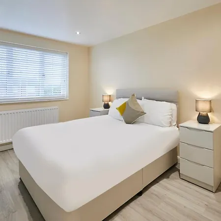 Host & - Violet's View * Whitby